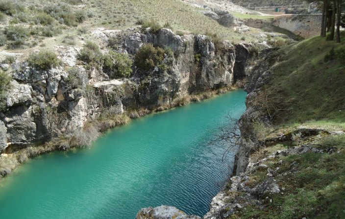 En este momento estás viendo El Parlamento vuelve a escenificar un enfrentamiento en política hidrológica